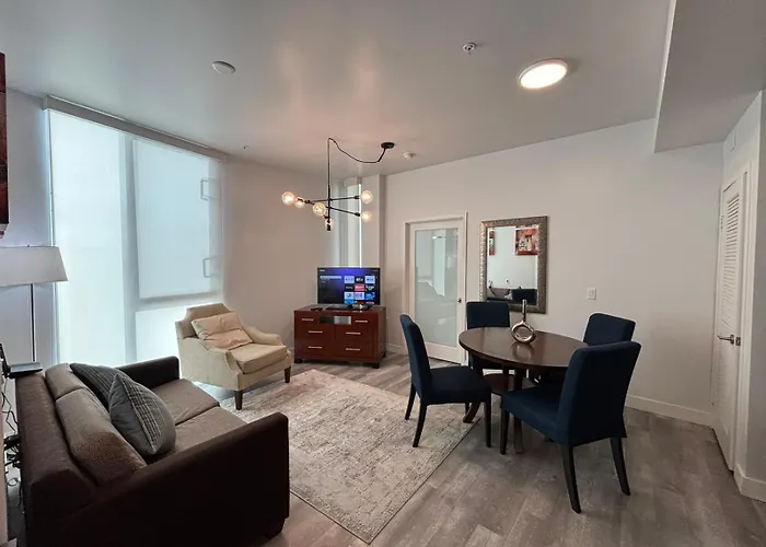 Hollywood Rooftop Boutique Residences On Melrose