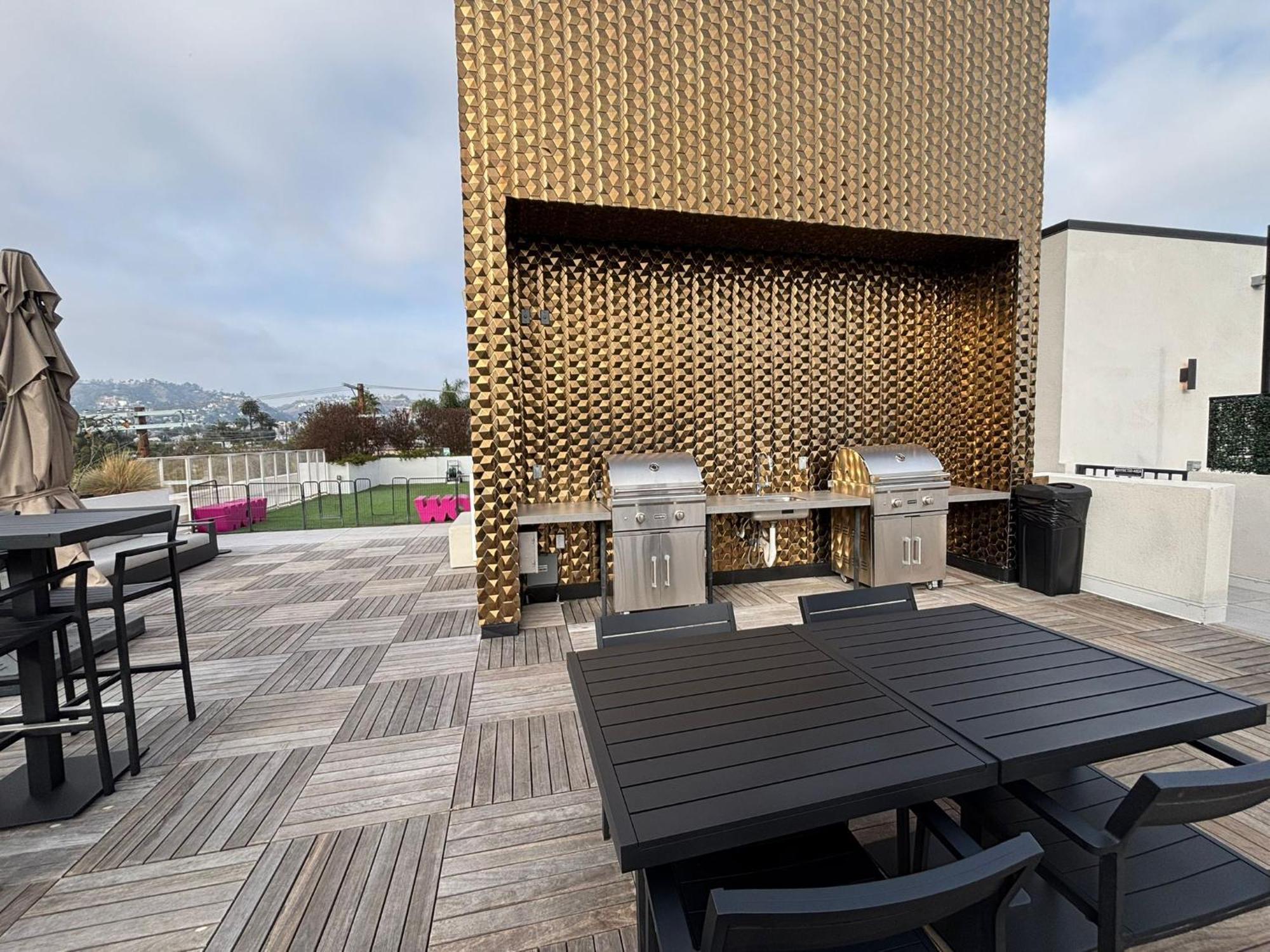 Hollywood Rooftop Boutique Residences On Melrose Los Angeles