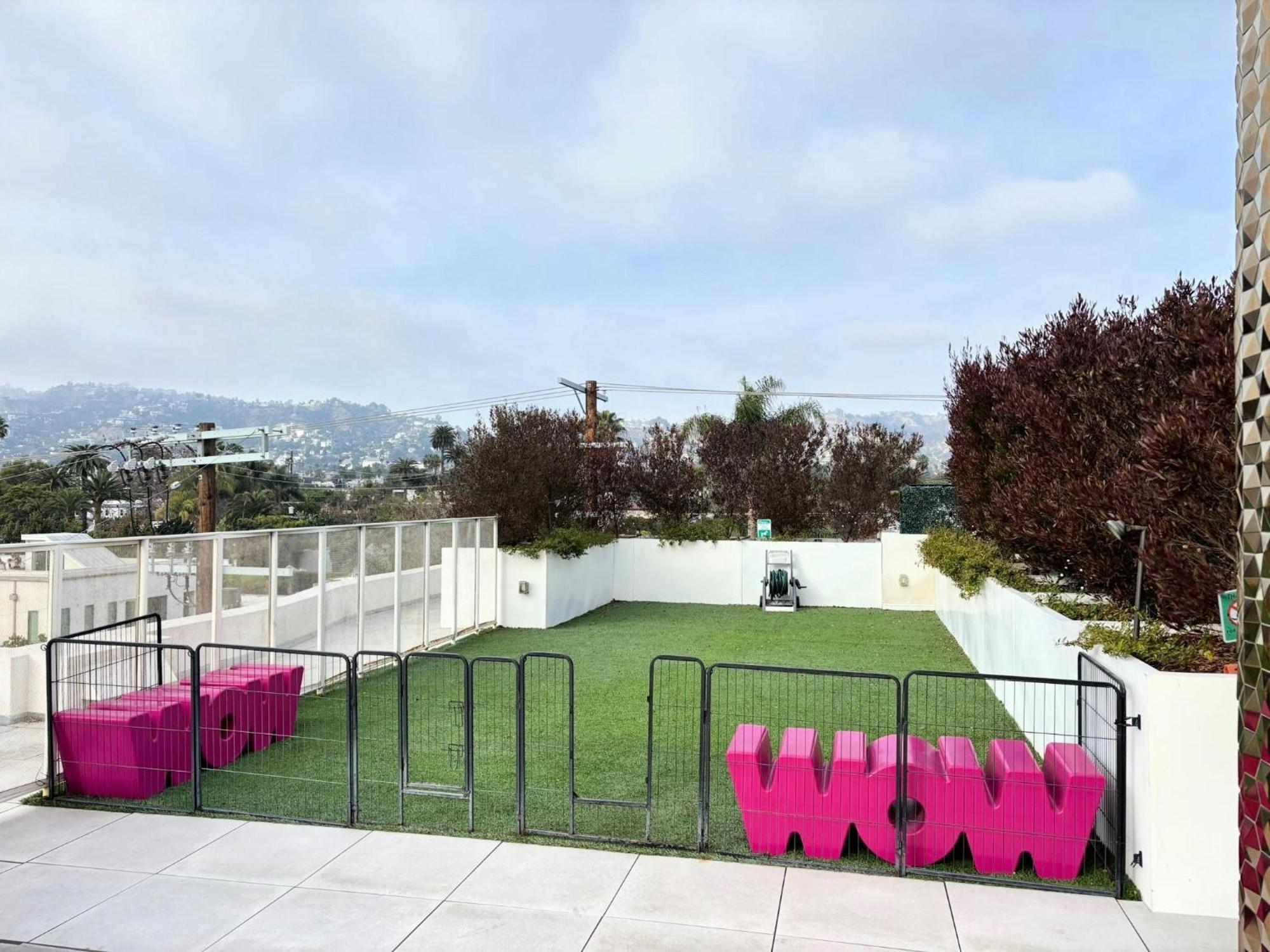 Hollywood Rooftop Boutique Residences On Melrose *