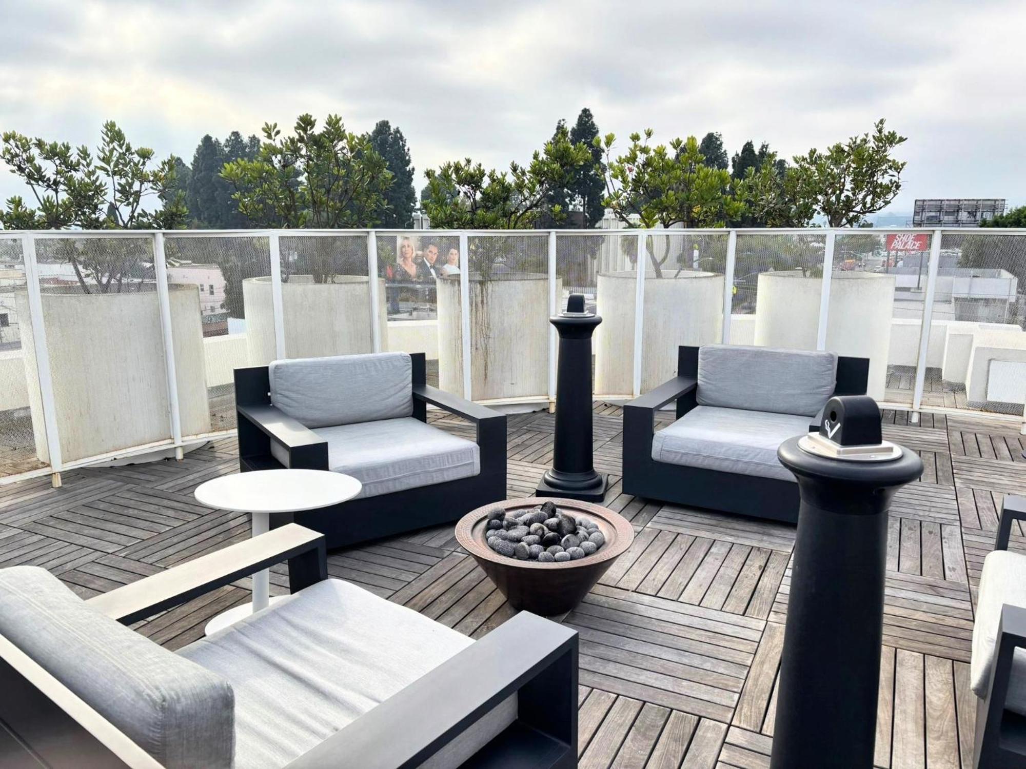 Hollywood Rooftop Boutique Residences On Melrose *